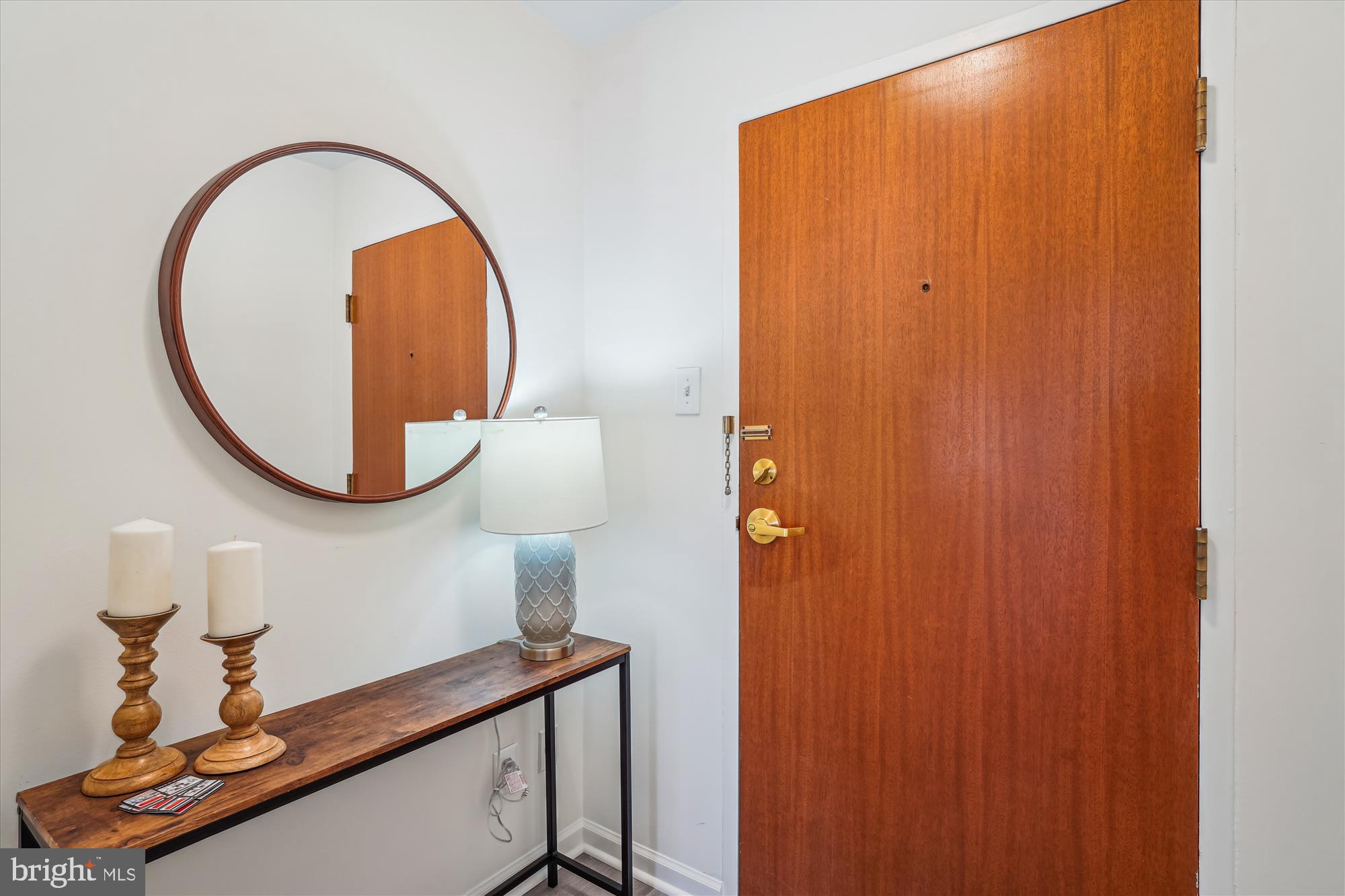 730 24th Street Northwest, Unit 412 Washington, DC 20037 - Photo 3 of 40 Foyer Entry