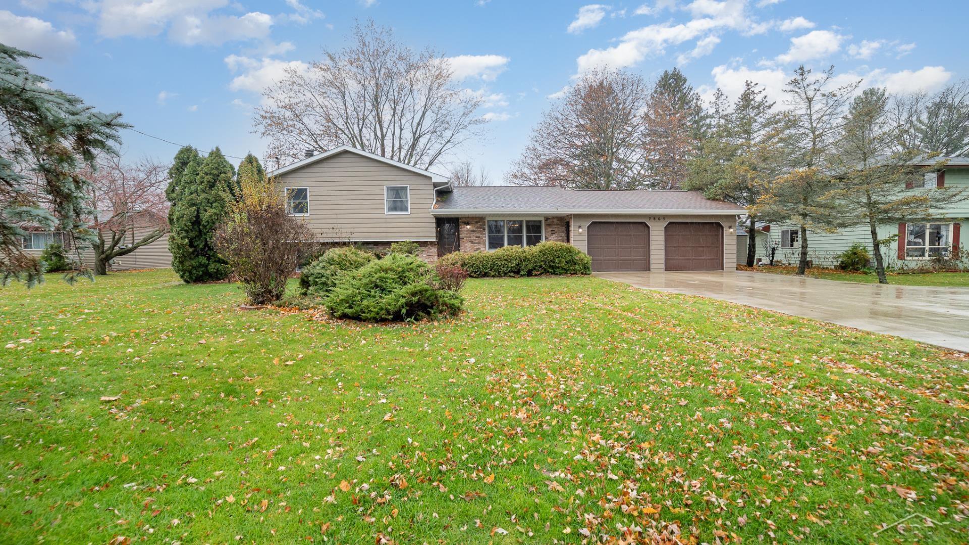 7865 North River Road Freeland, MI 48623 - Photo 3 of 31