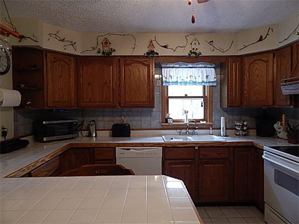 118 Sutton Road Webster, MA 01570 - Photo 16 of 25 Gallery Image 16