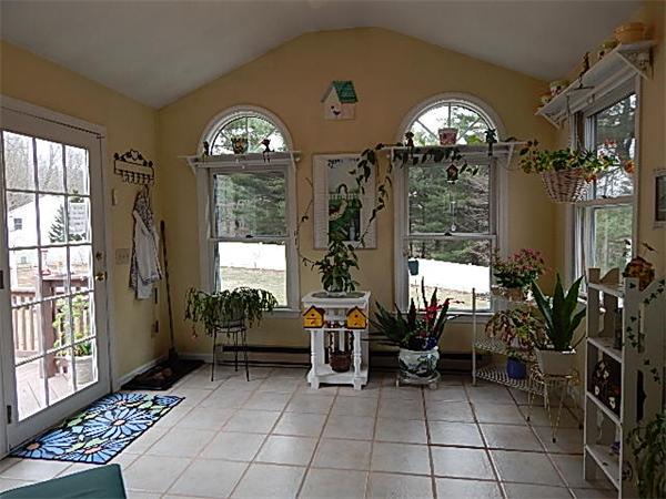 118 Sutton Road Webster, MA 01570 - Photo 6 of 25 Gallery Image 6
