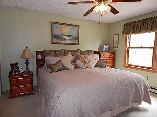 118 Sutton Road Webster, MA 01570 - Photo 9 of 25 Gallery Image 9