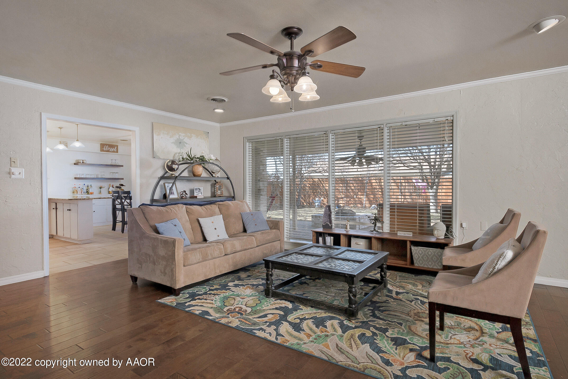 6220 Hanson Road Amarillo, TX 79106 - Photo 5 of 23 005_Living Room 2