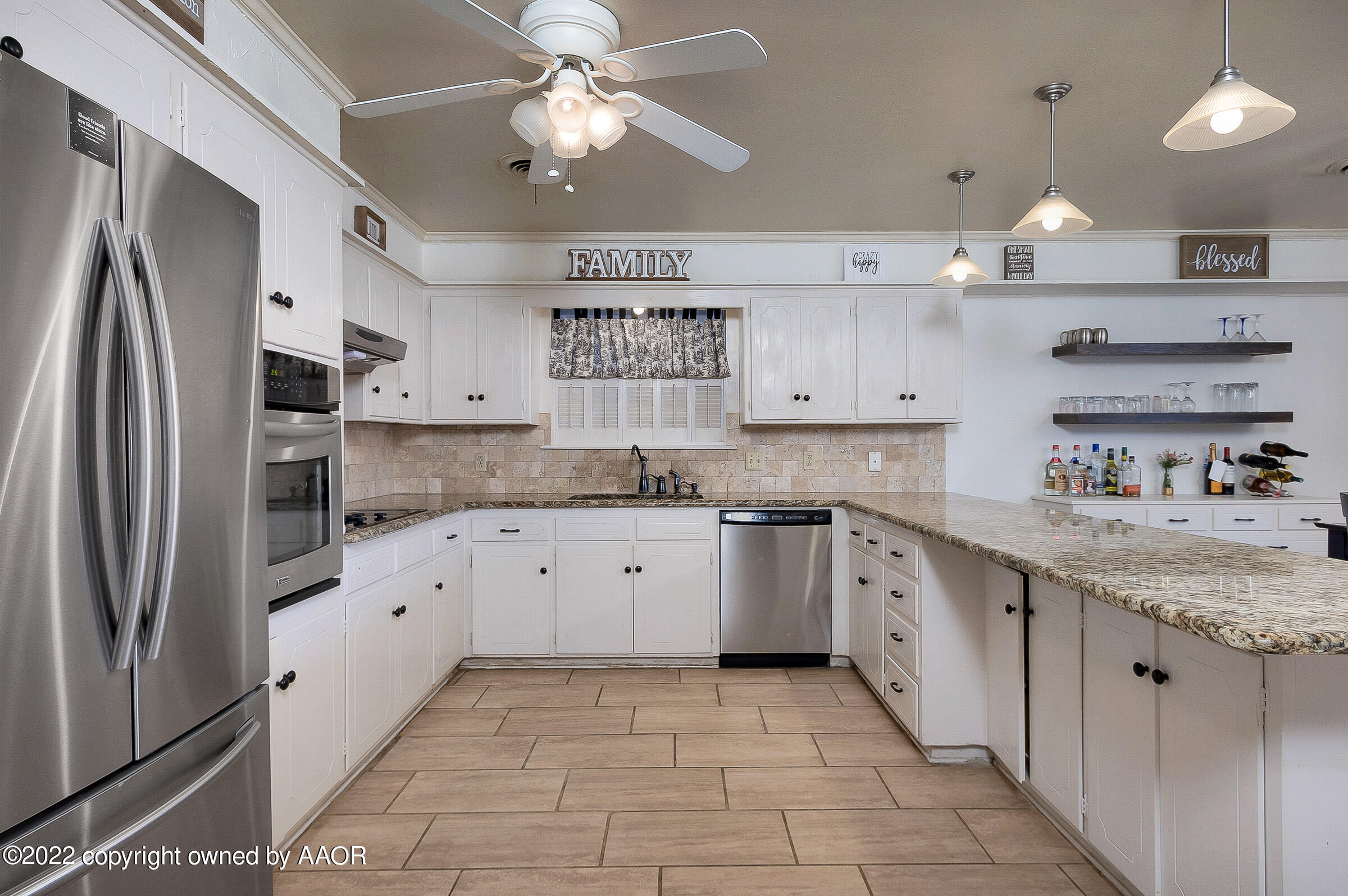6220 Hanson Road Amarillo, TX 79106 - Photo 10 of 23 010_Kitchen