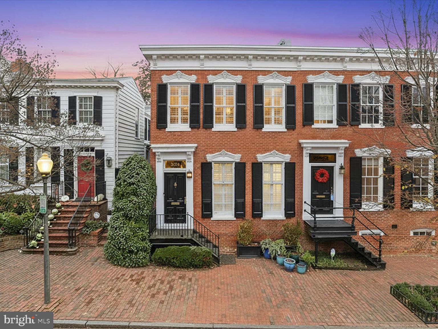 Welcome to 3011 Dumbarton St NW!!