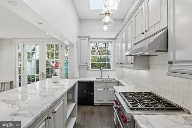 $2,495,000 | 3011 Dumbarton Street Northwest, Washington, DC 20007