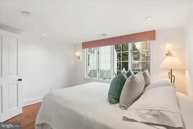 $2,495,000 | 3011 Dumbarton Street Northwest, Washington, DC 20007