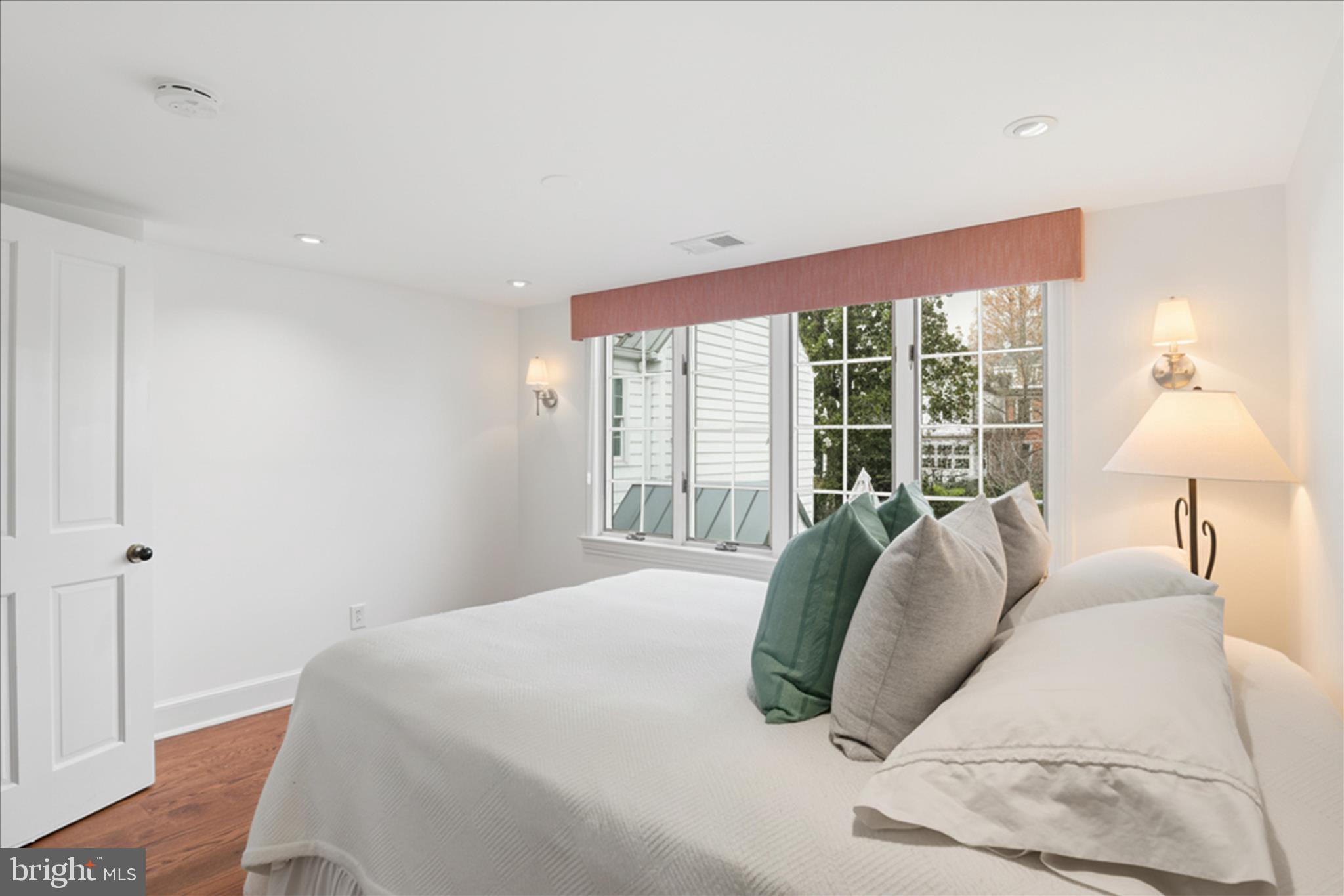 3011 Dumbarton Street Northwest Washington, DC 20007 - Photo 38 of 49 Plenty of natural light