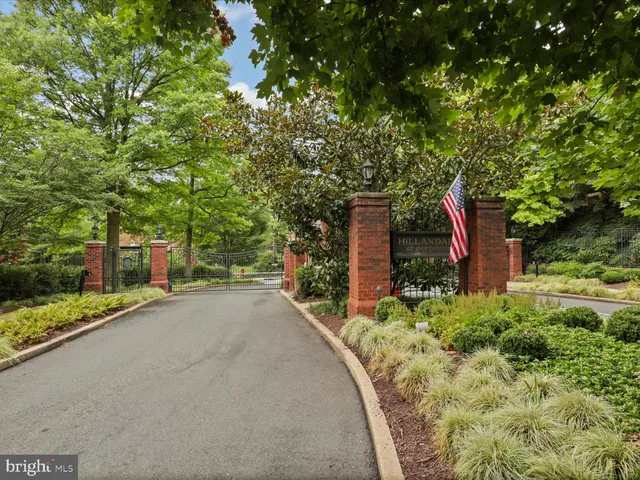 $2,495,000 | 3011 Dumbarton Street Northwest, Washington, DC 20007