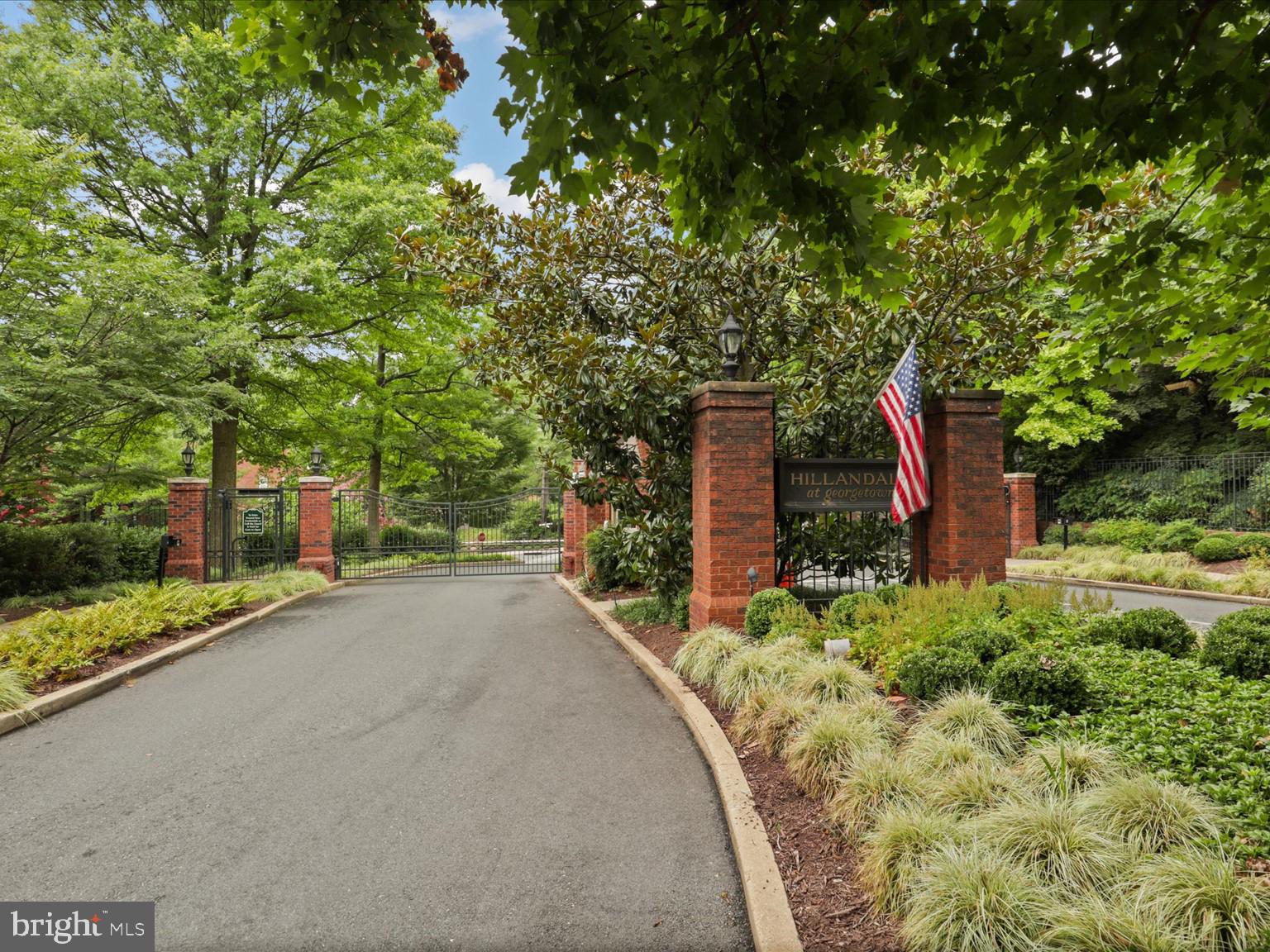 3011 Dumbarton Street Northwest Washington, DC 20007 - Photo 49 of 49