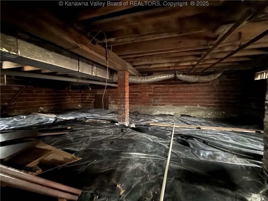 3349 Old Logan Road Logan, WV 25601 - Photo 32 of 35 crawl