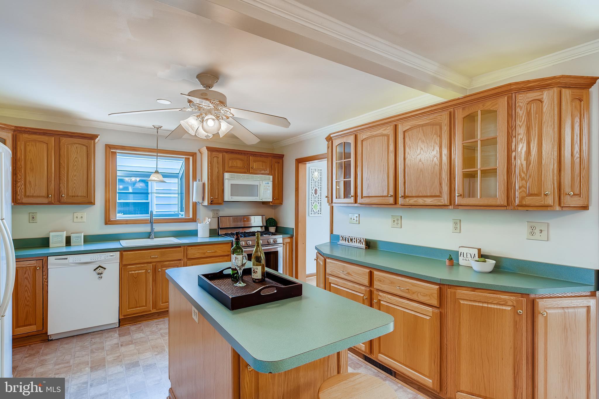1521 Daytona Road Baltimore, MD 21234 - Photo 9 of 35