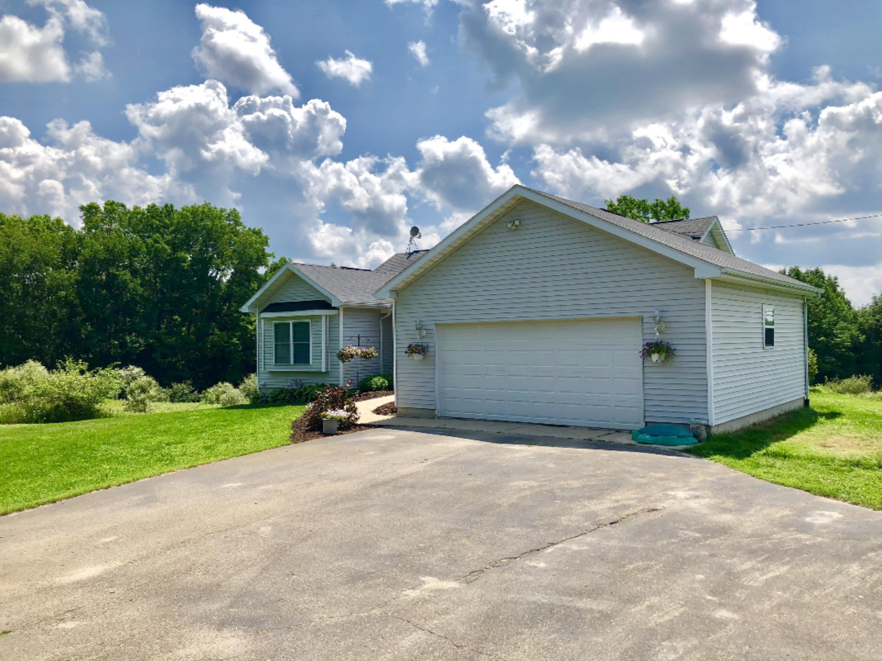 5969 Sayles Road Saranac, MI 48881 - Photo 2 of 42 fullsizeoutput_7