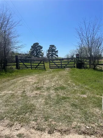 $155,500 | 10026 Southeast County Road 4200, Kerens, TX 75144