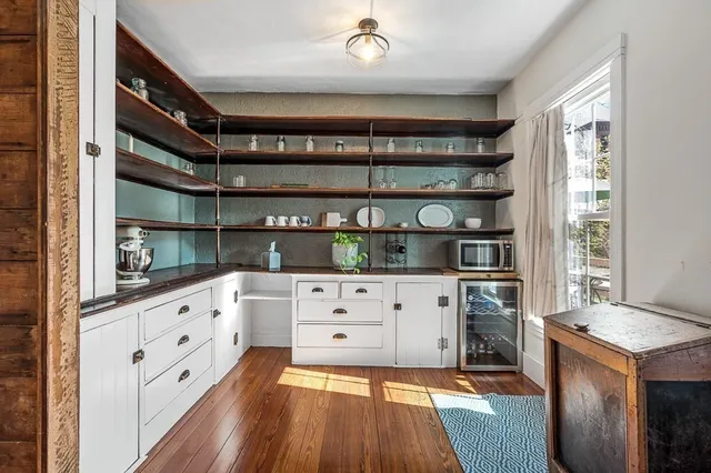 $769,900 | 2 Oxford Place, Worcester, MA 01609
