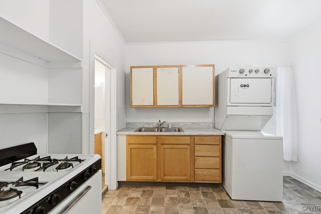 822 Oneida Street Fulton, NY 13069 - Photo 8 of 24