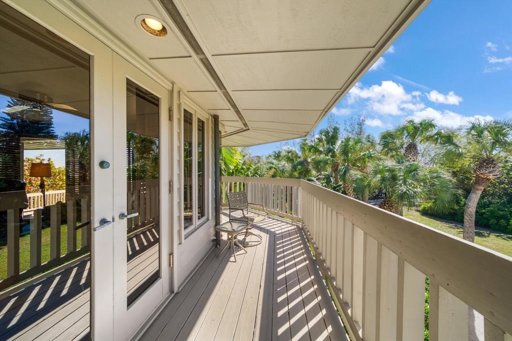 1198 Mandalay Point Road Clearwater, FL 33767 - Photo 28 of 61 a view of a balcony