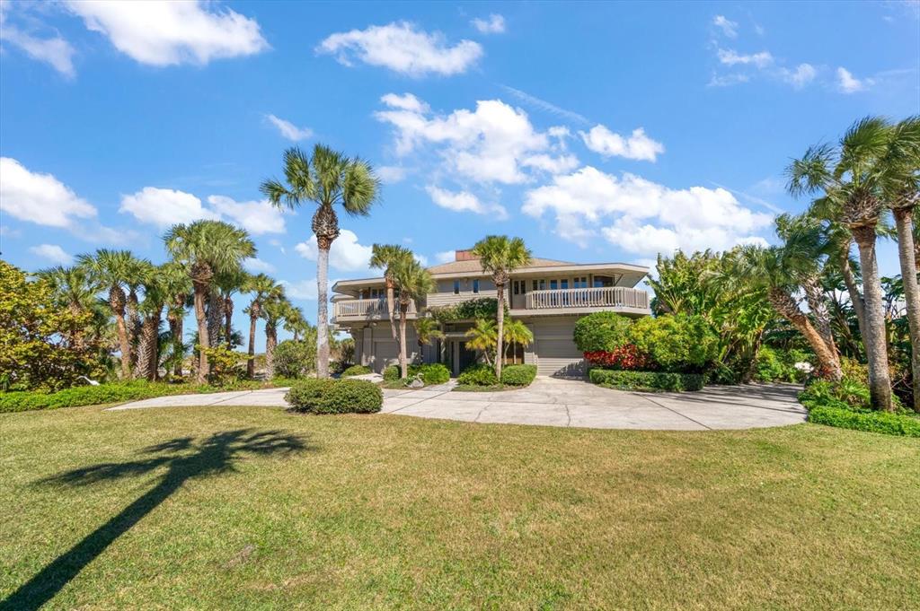 1198 Mandalay Point Road Clearwater, FL 33767 - Photo 48 of 61 a view of a basketball court