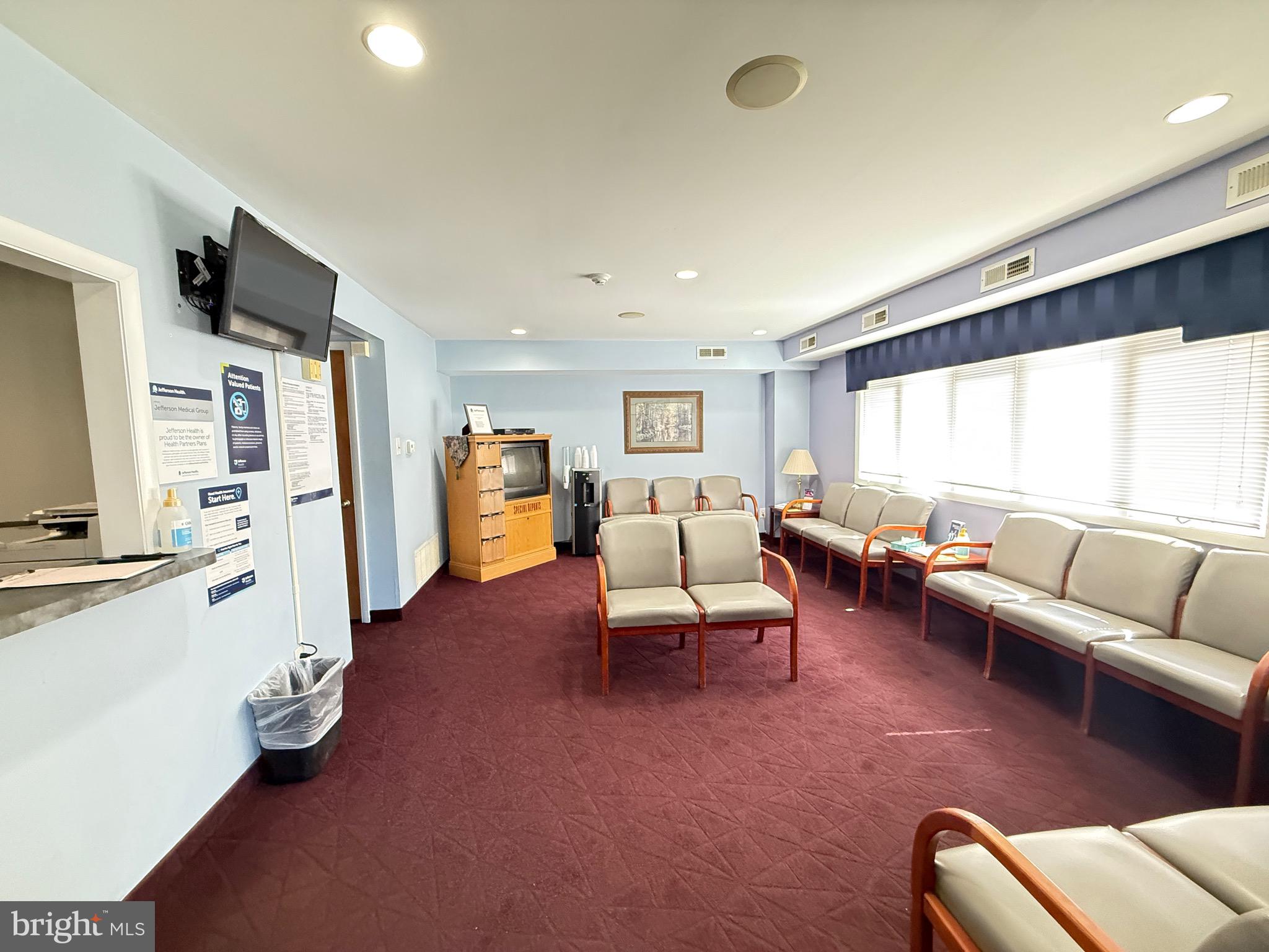 9821 Academy Road Philadelphia, PA 19114 - Photo 18 of 33