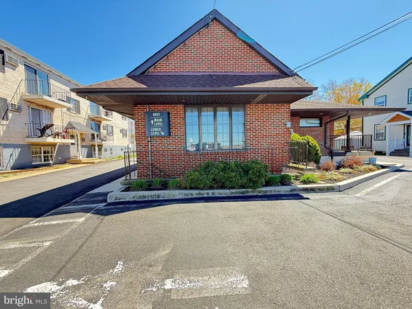 $1,399,000 | 9821 Academy Road, Philadelphia, PA 19114