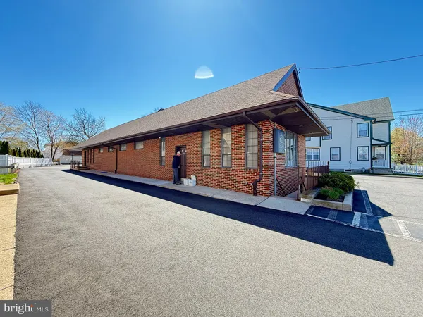 $1,399,000 | 9821 Academy Road, Philadelphia, PA 19114