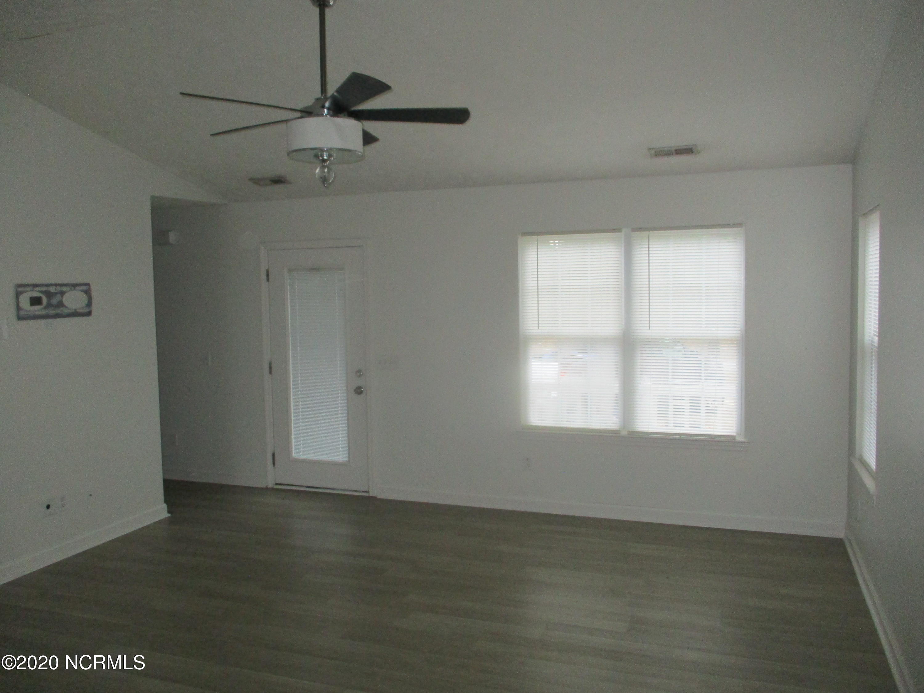 93 Cedar Road Boiling Spring Lakes, NC 28461 - Photo 3 of 22 IMG_5485