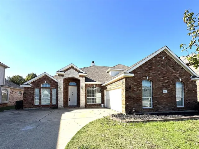 $3,195 | 5287 West Cove Way, Grand Prairie, TX 75052