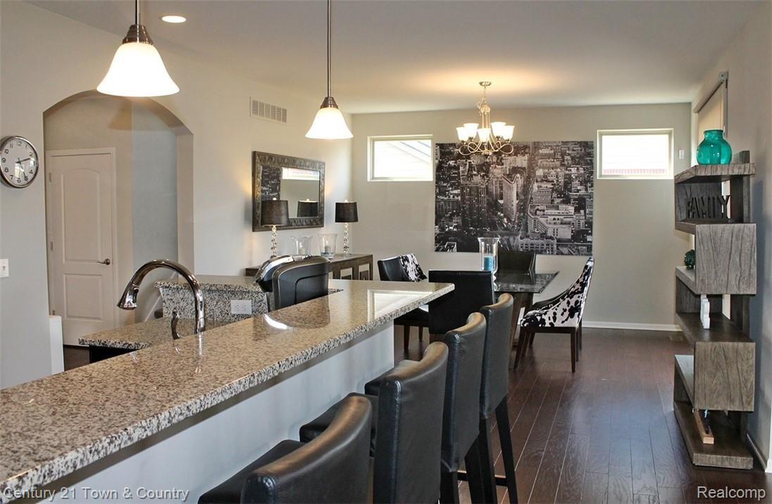 50394 Scarborough Road Canton, MI 48188 - Photo 18 of 66 IMG_9092.JPG