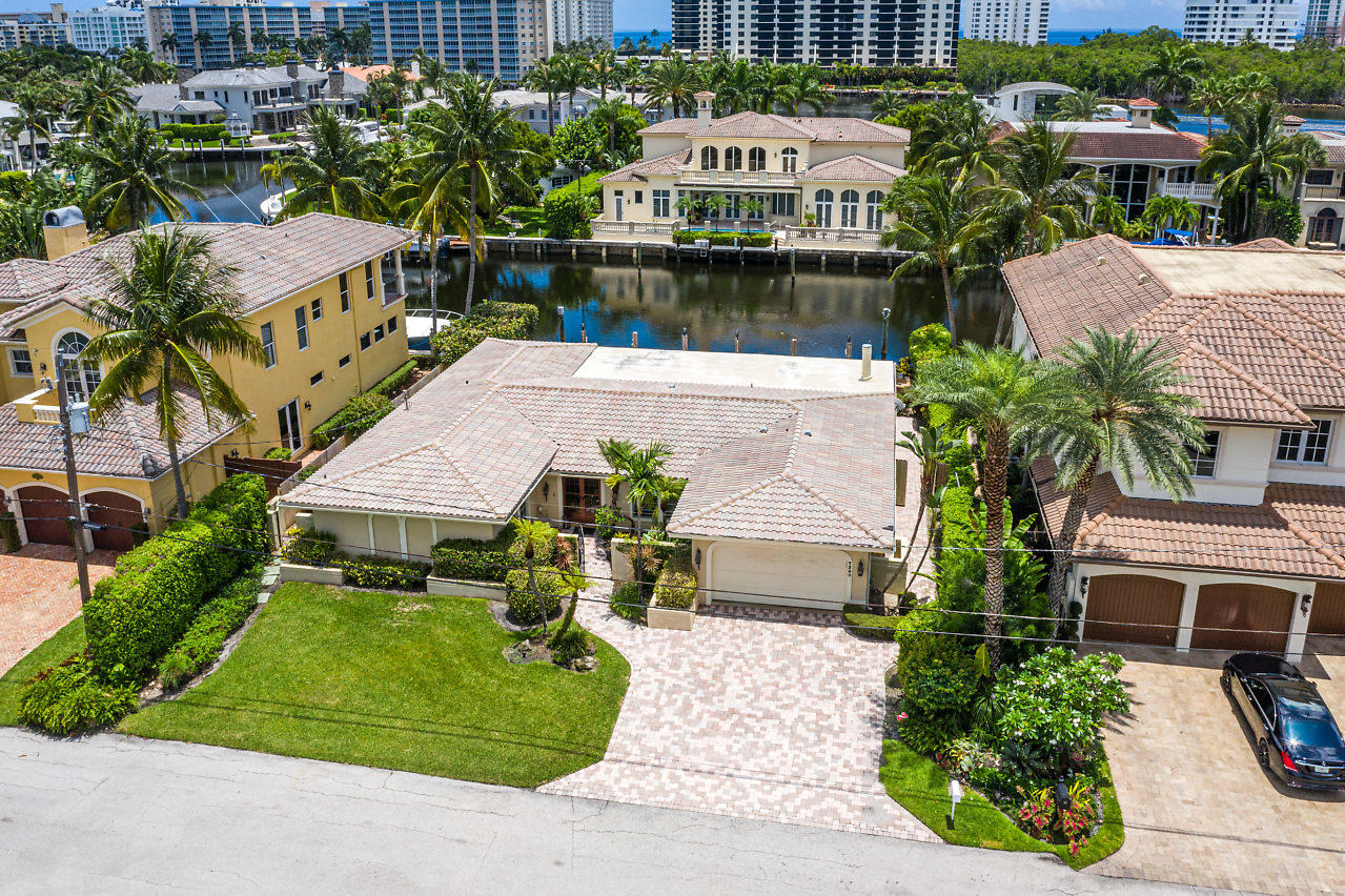 7320 Northeast Bay Cove Court Boca Raton, FL 33487 - Photo 4 of 56 7320 NE Bay Cove Ct, Boca Raton, FL