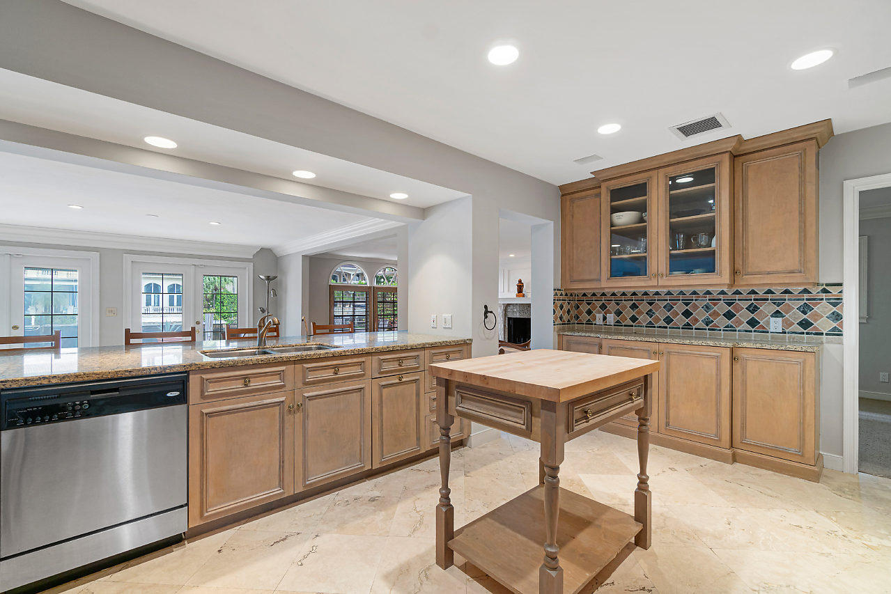 7320 Northeast Bay Cove Court Boca Raton, FL 33487 - Photo 46 of 56 7320 NE Bay Cove Ct, Boca Raton, FL