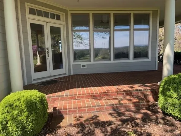 $925,000 | 30 Trap Lane, Verona, VA 24482