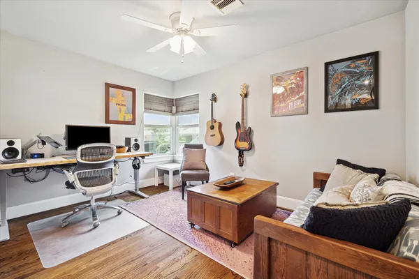 $2,950 | 1110 Stonecrest Drive, Houston, TX 77018