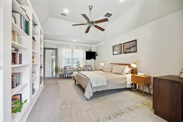 $2,950 | 1110 Stonecrest Drive, Houston, TX 77018