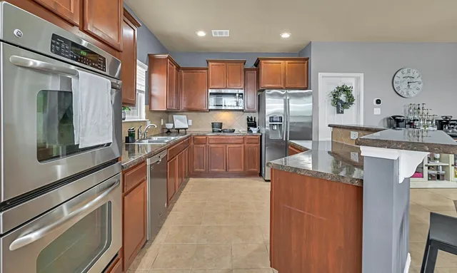 $410,000 | 6613 Serena Lane, Woodway, TX 76712