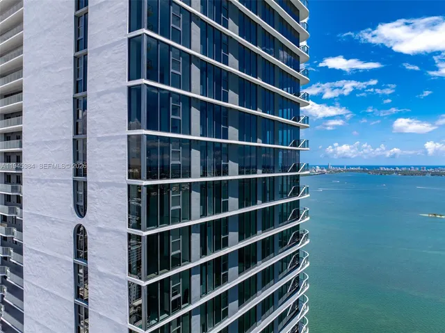 $14,500 | 700 Northeast 24th Street, Unit 4107, Miami, FL 33137
