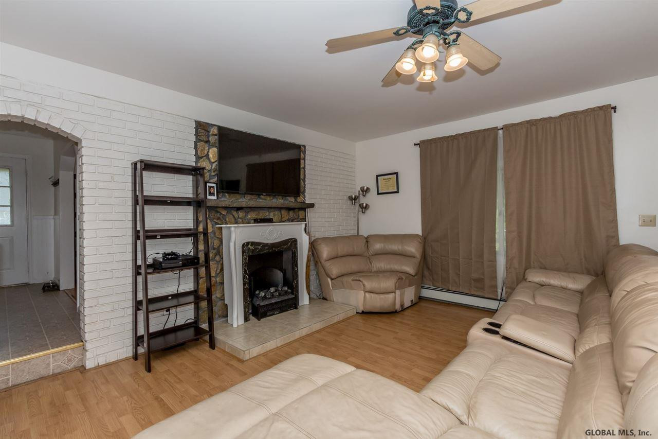 48 Beach Road Halfmoon, NY 12065 - Photo 4 of 21 Photo 4