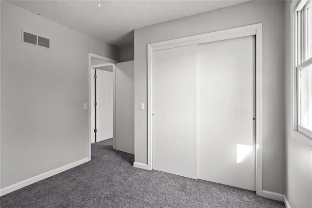 $285,000 | 1184 Delaware Street, Tonganoxie, KS 66086