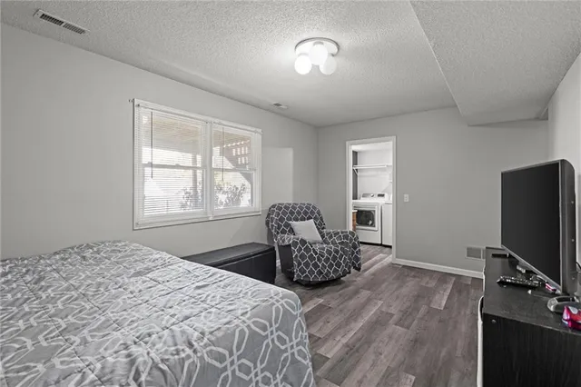 $285,000 | 1184 Delaware Street, Tonganoxie, KS 66086