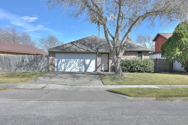 $1,750 | 5310 Gateridge Drive, Corpus Christi, TX 78413