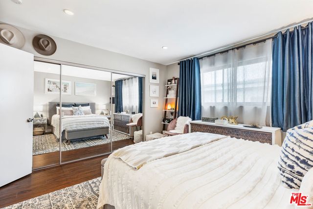 $935,000 | 2247 20th Street, Unit 2, Santa Monica, CA 90405