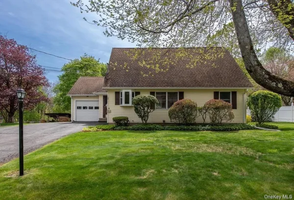 $2,000 | 34 Apple Tree Drive, Rhinebeck, NY 12572