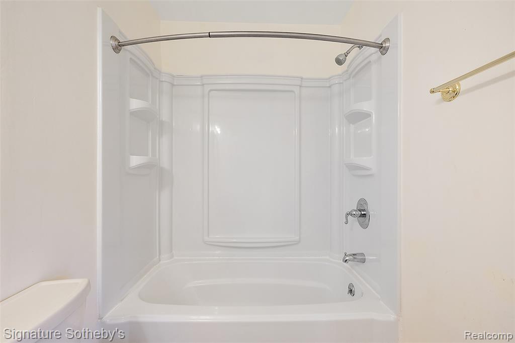 569 Worthington Road Canton, MI 48188 - Photo 14 of 23 Gallery Image 14