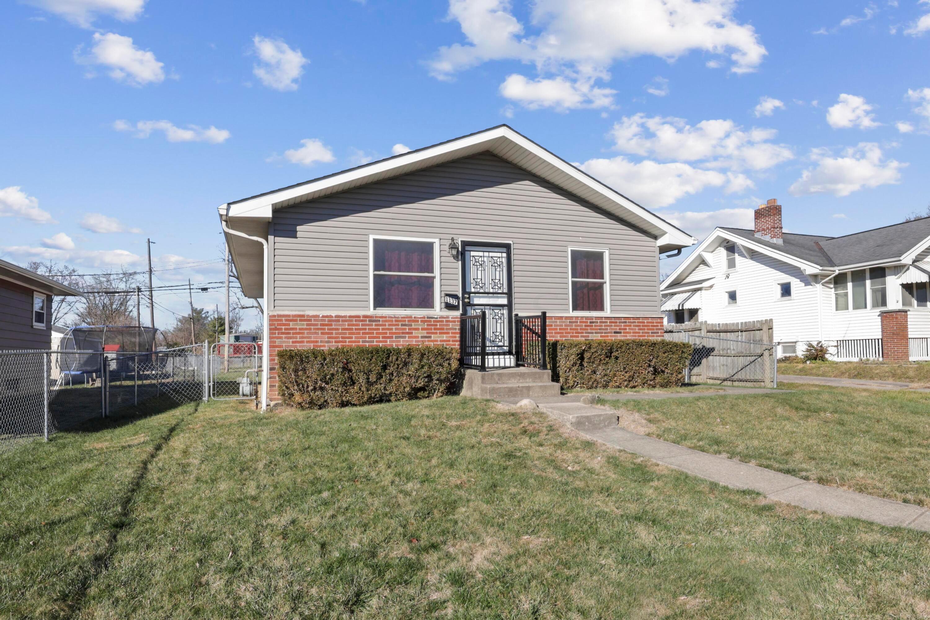 1137 Brown Road Columbus, OH 43223 - Photo 31 of 59 6C7BD40B-50A6-44DE-A418-A34BB4CCA29D