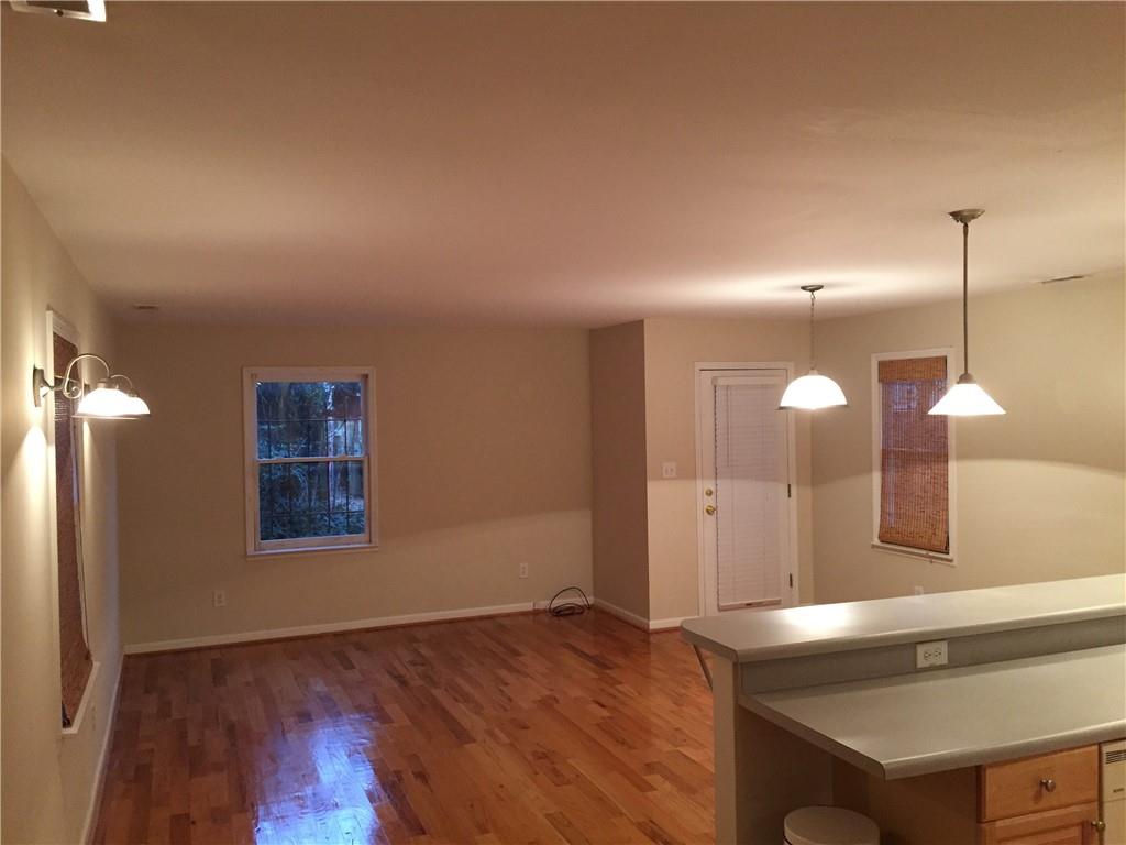 685 Garibaldi Street Southwest Atlanta, GA 30310 - Photo 3 of 9