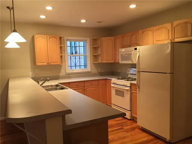 $1,950 | 685 Garibaldi Street Southwest, Atlanta, GA 30310