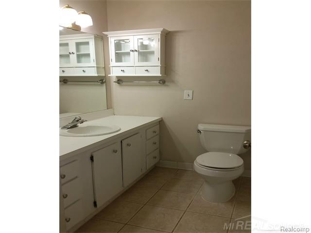 2551 Roseview Drive Rochester Hills, MI 48306 - Photo 25 of 39