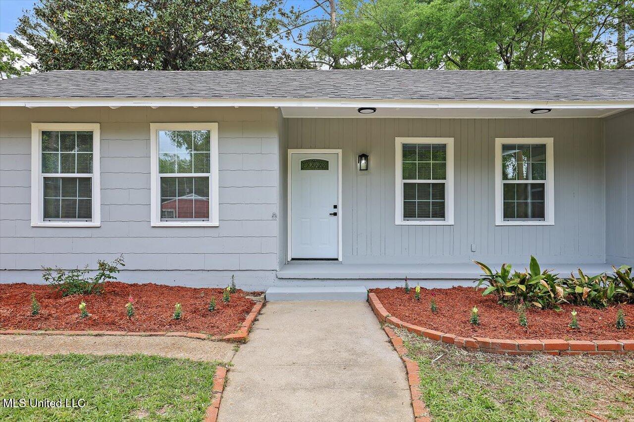 4560 Meadow Ridge Drive Jackson, MS 39206 - Photo 4 of 29 04-4560 Meadow Ridge Dr