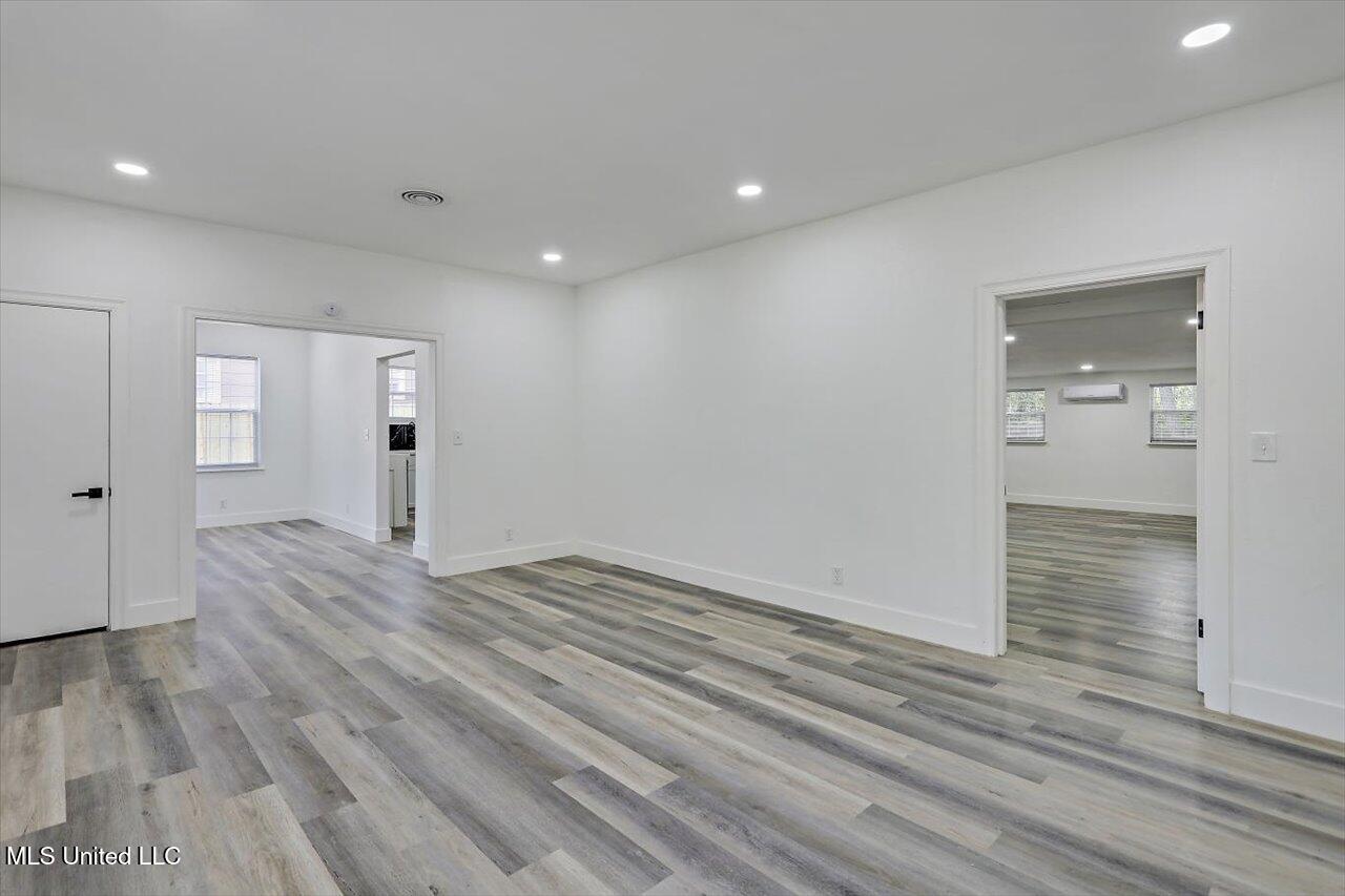 4560 Meadow Ridge Drive Jackson, MS 39206 - Photo 7 of 29 07-4560 Meadow Ridge Dr