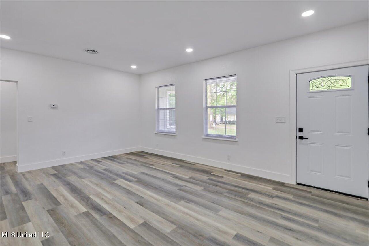 4560 Meadow Ridge Drive Jackson, MS 39206 - Photo 8 of 29 08-4560 Meadow Ridge Dr