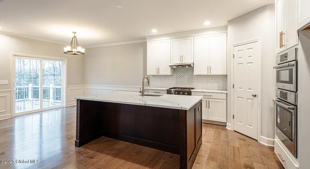 $749,300 | 38 Heritage Way, Bethlehem, NY 12158