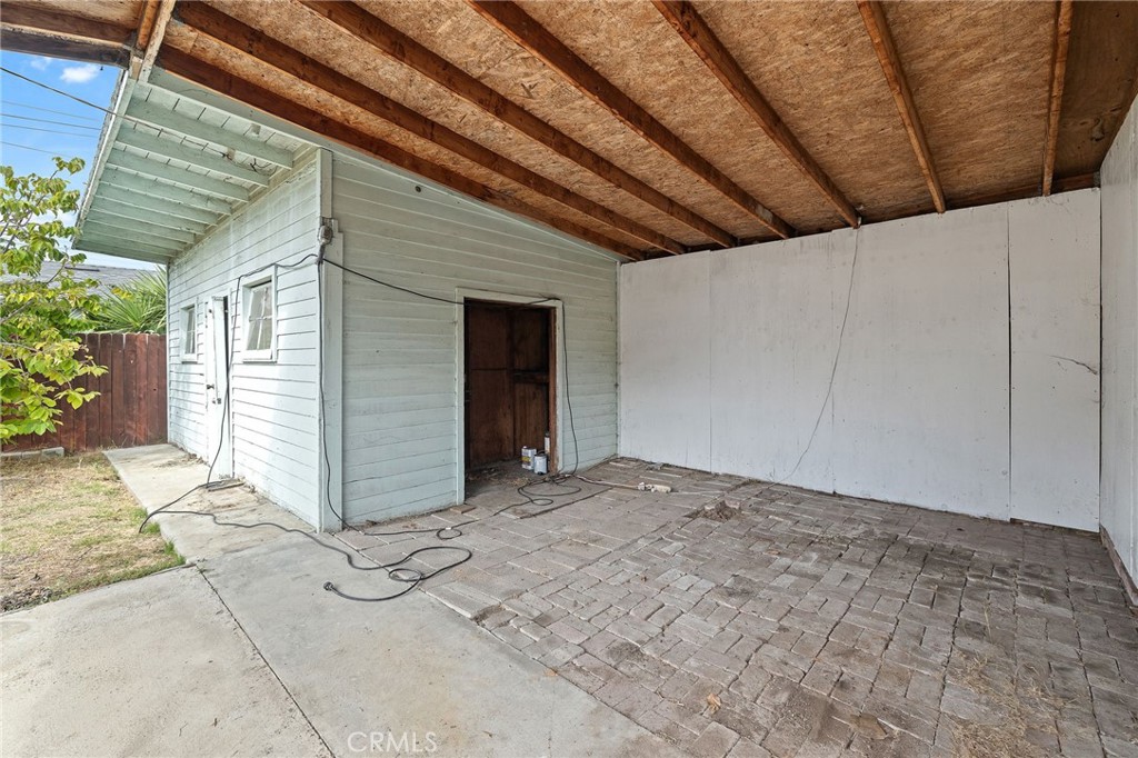 4761 West 141st Street Hawthorne, CA 90250 - Photo 24 of 29 a view of livingroom with an empty space